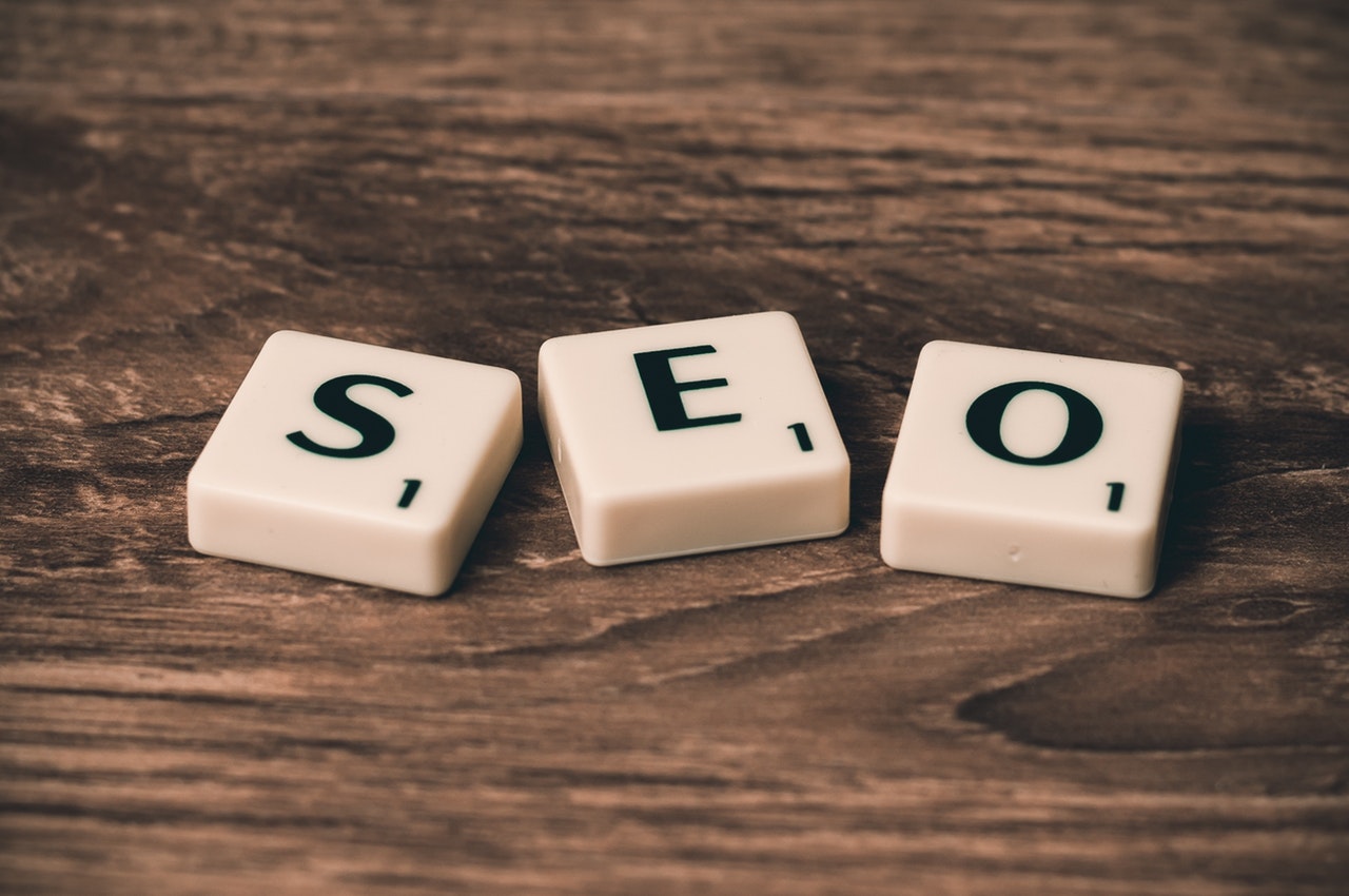seo written with scrabble tiles on a wooden table